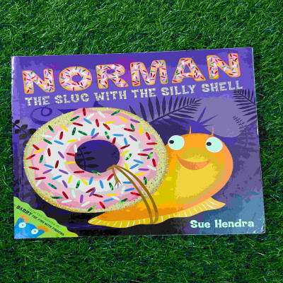 NORMAN - The Slug with the Silly Shell - by Sue Hendra